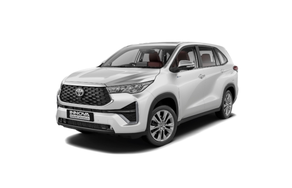 Toyota Innova Hycross